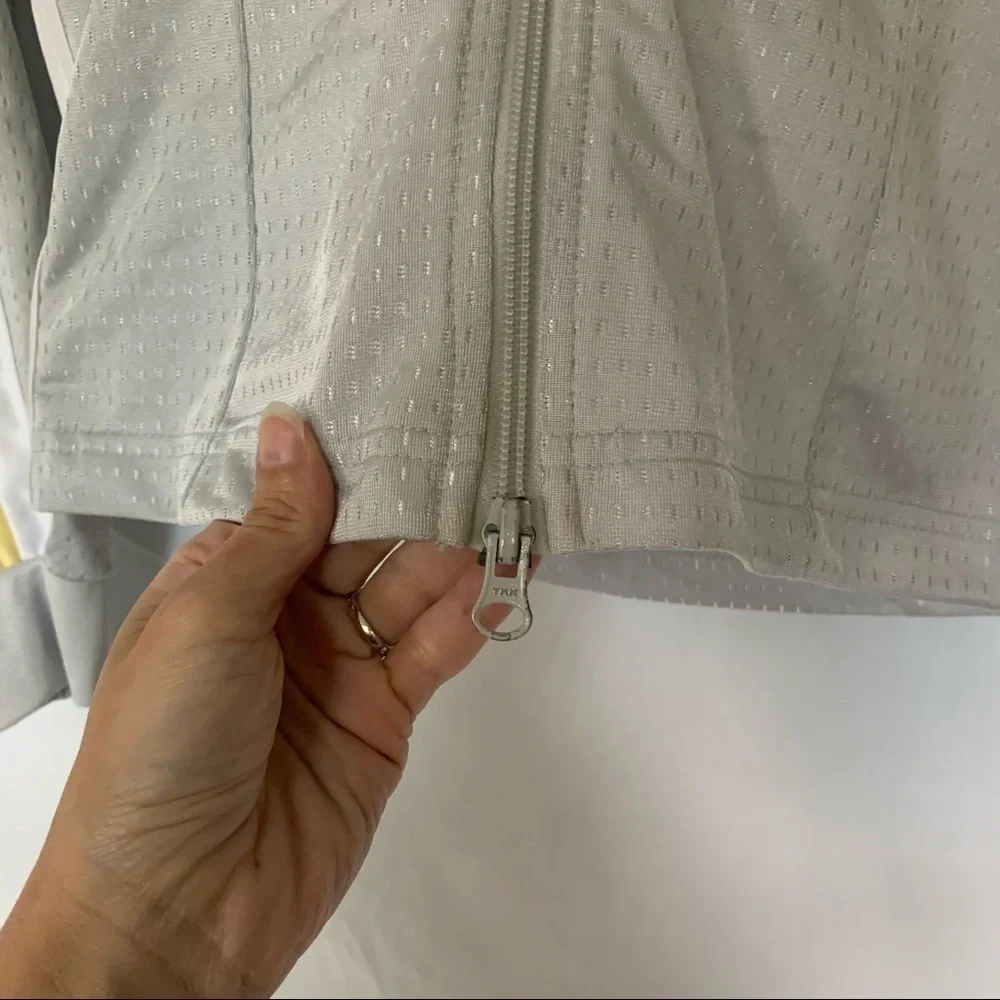Nike perforated double zipper jacket with hood xs - Picture 2 of 11